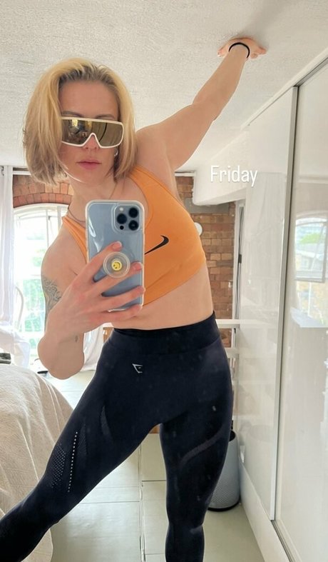 Julia Hardy schauspielerin porno fotos