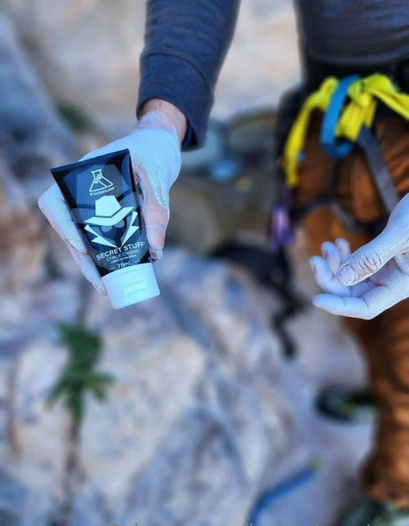 knotty by nature model nacktheit bild