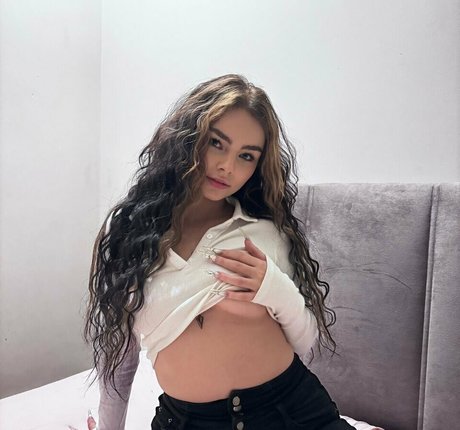 Nikola alokin pornostar hd bild