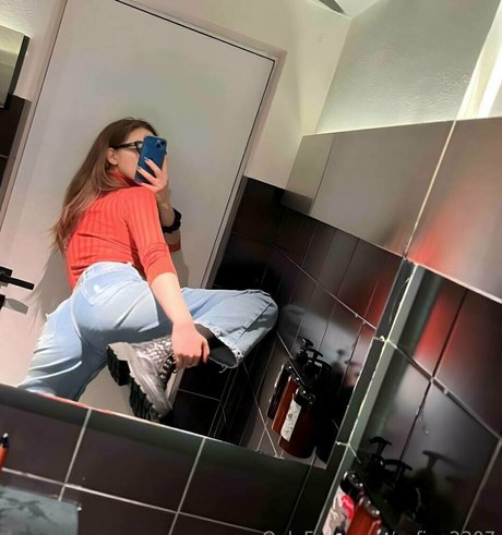 küken mit schwänzen onlyfans hübsche pornografische bilder