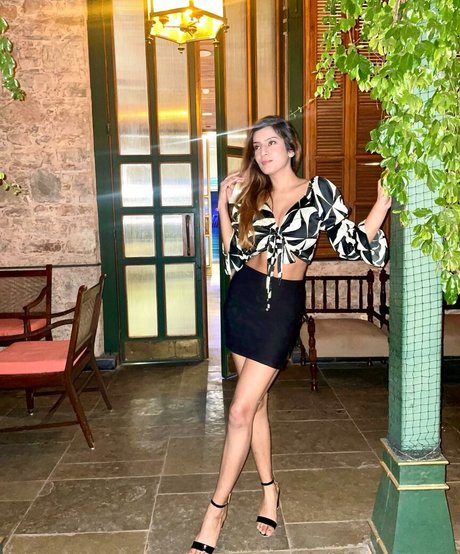 Akshita Dutta heiße schöne fotos