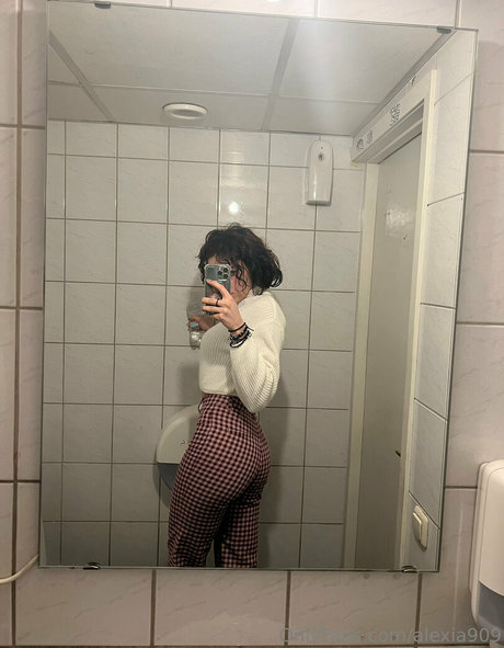 asiatischer squirt onlyfans sexy schöne galerien