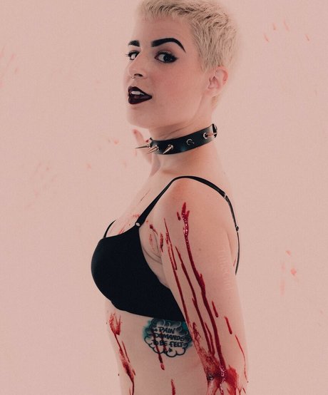 tithegirl hübsche sexy bild