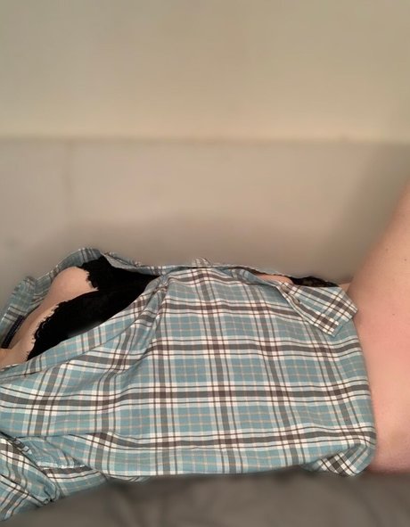 shes a wallflower nackte pornostar galerien