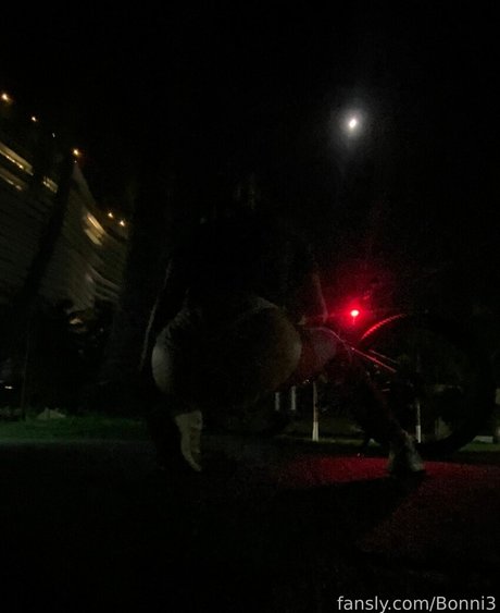 Bonni3 hd nackte fotos