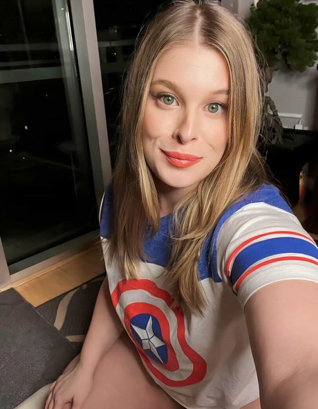 zierliche milf onlyfans erotische heiße bild