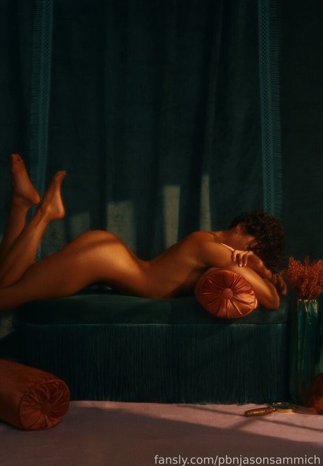 große titten bikini onlyfans perfekte fotos