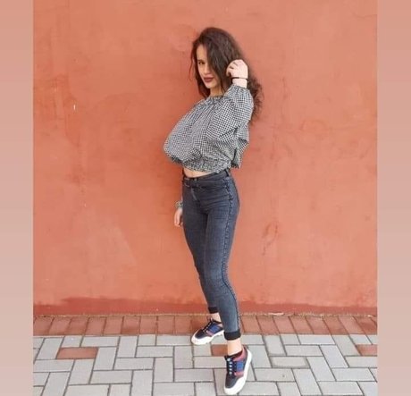 Denisa R Maria nackten pornostar galerie