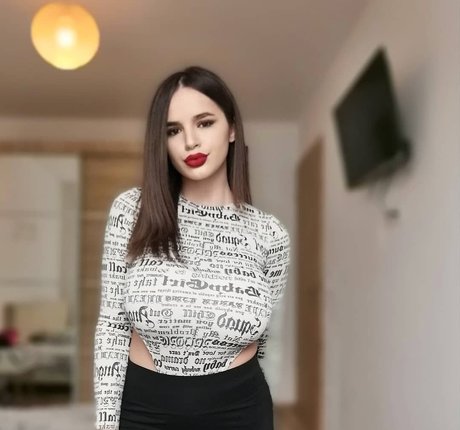 Denisa R Maria schauspielerin schöne foto