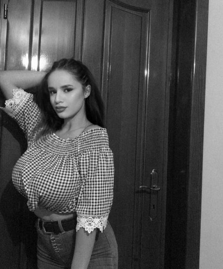 Denisa R Maria hübsche nette galerien