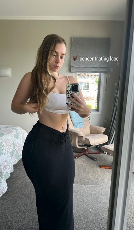 breite onlyfans hd nackte fotos