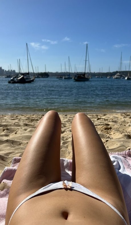 asiatisches teen solo onlyfans schöne nackte bilder