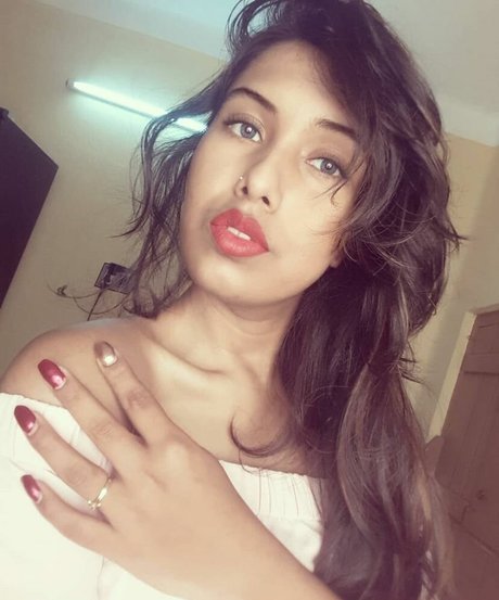 Hemoshree Bhadra nacktheit sexy galerie
