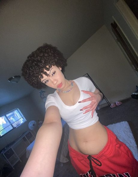 Gothxmyaa sexy nackt fotos