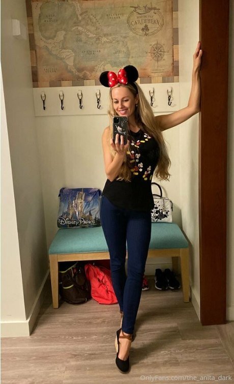 the anita dark heiße pornografische bild