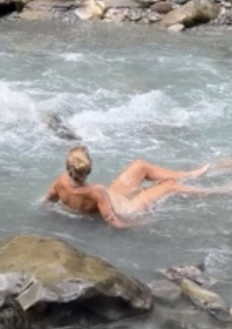 asiatischer squirt onlyfans nackt kostenlose foto