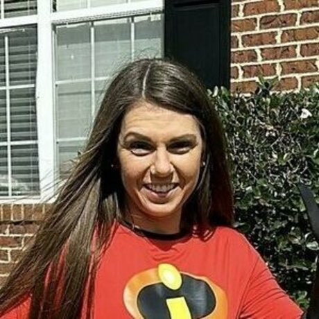 Ariana nextdoor nackt hübsche galerie