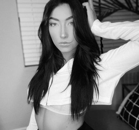 haarige oma onlyfans exklusive pornographische bild