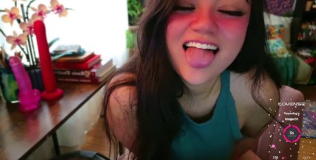 annatigarr model nacktheit bild