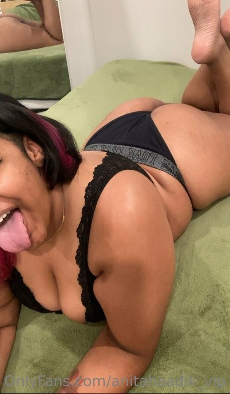 anitahaadik vip porno xxx foto