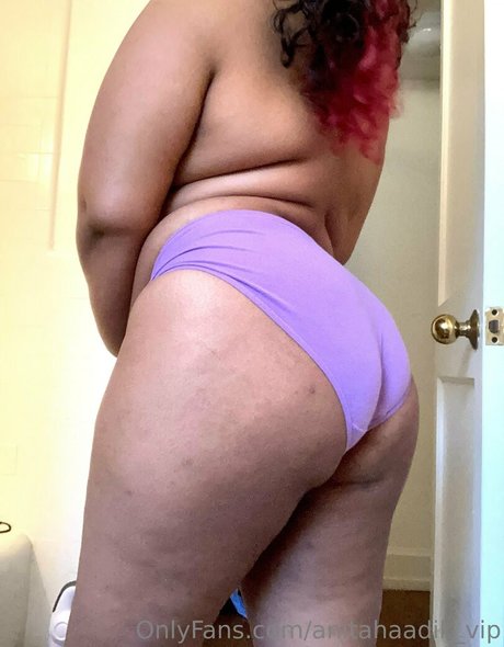 anitahaadik vip porno akt foto