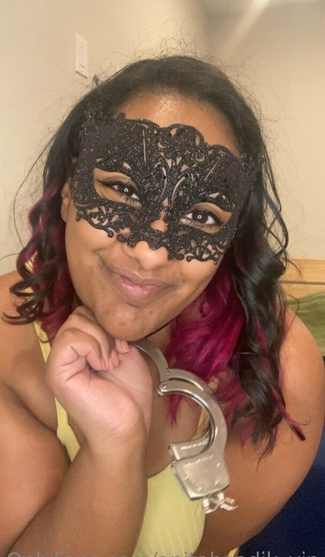 anitahaadik vip kostenlose nacktheit galerie