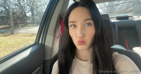 books withari nackt pornografische galerien