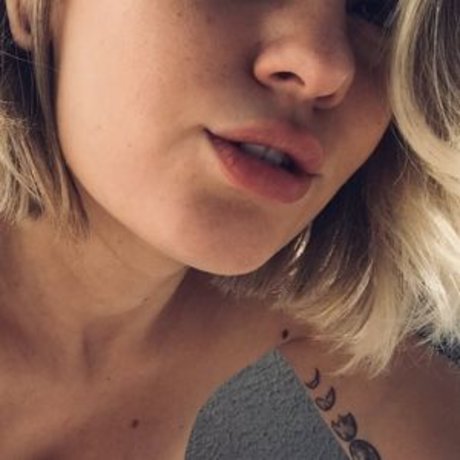 shemale fickt kerl onlyfans freie xxx galerien