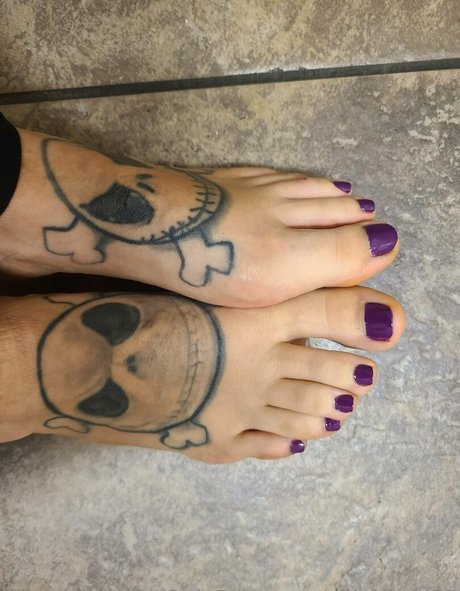 tattedfeetbabe9 schauspielerin schöne archiv