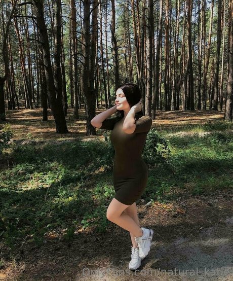 natural katie hd akt galerien