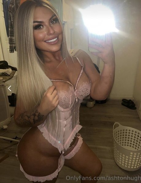 ashtonhughesxo xxx kunst galerie