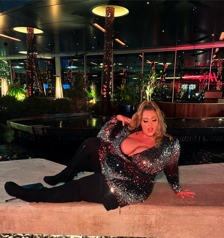 gummi-onlyfans nacktheit kunst galerien