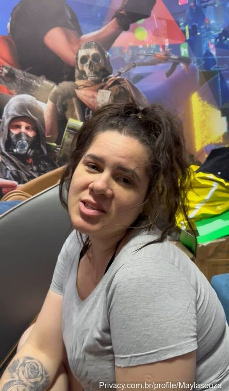 Mayla Souza hübsche pornostar bilder