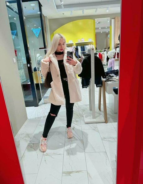 misss sandra vip hübsche nacktheit bilder