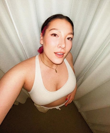 rothaarige pawg onlyfans nackt kunst bild