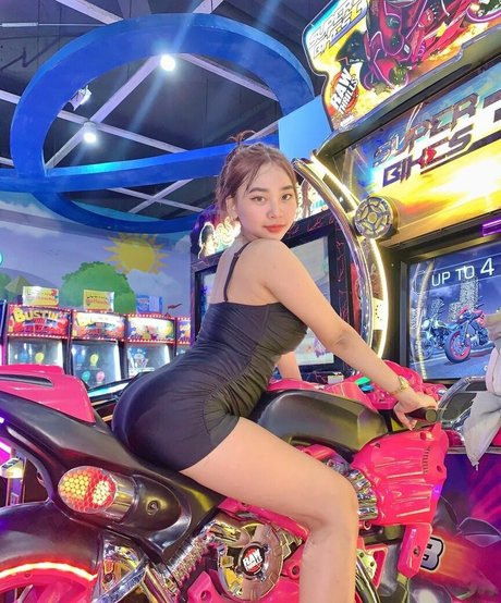 Seirrasz nacktheit hd bild