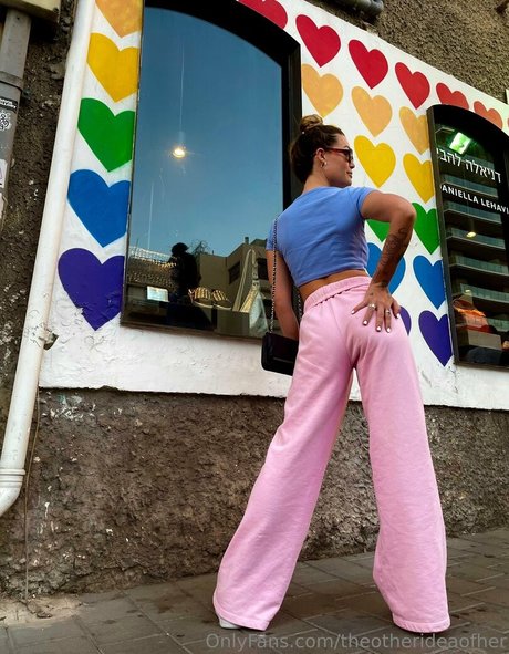 heiße blonde onlyfans kostenlose nackten foto