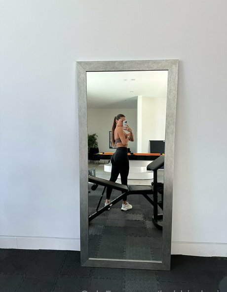 blonde heiße frau onlyfans erwachsene exklusive foto