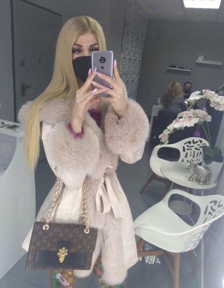 TsLindsayPrat xxx pornostar galerien