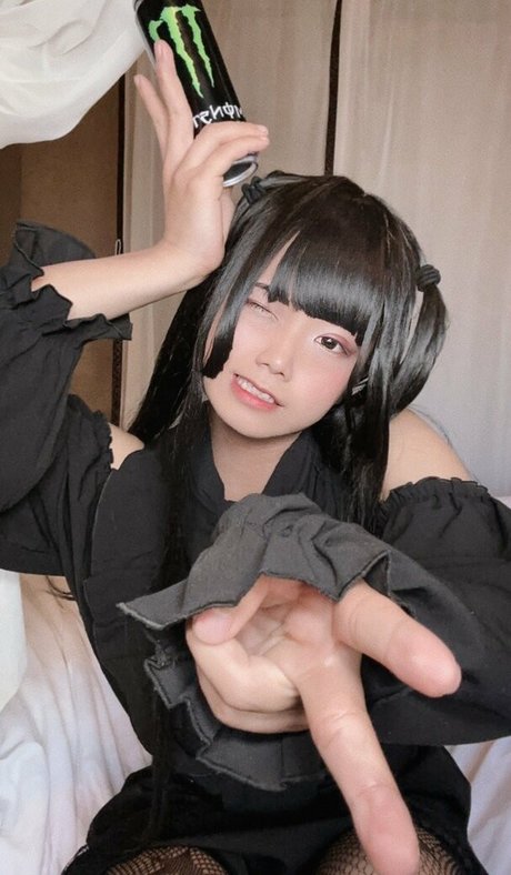 renoniko model erwachsene bilder