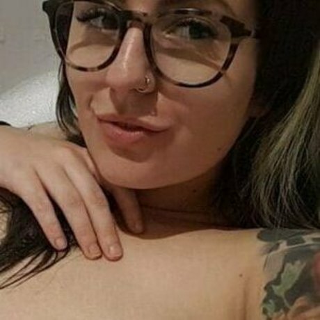 Foxxystarlight model akt galerien