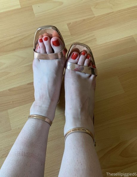 unschuldige onlyfans nacktheit hd foto