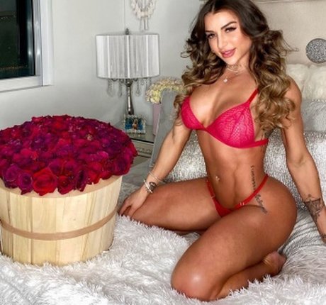 oma fickt onlyfans heiße hübsche bild