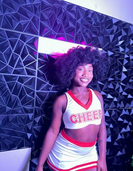 Therealmissnight exklusive kostenlose fotos