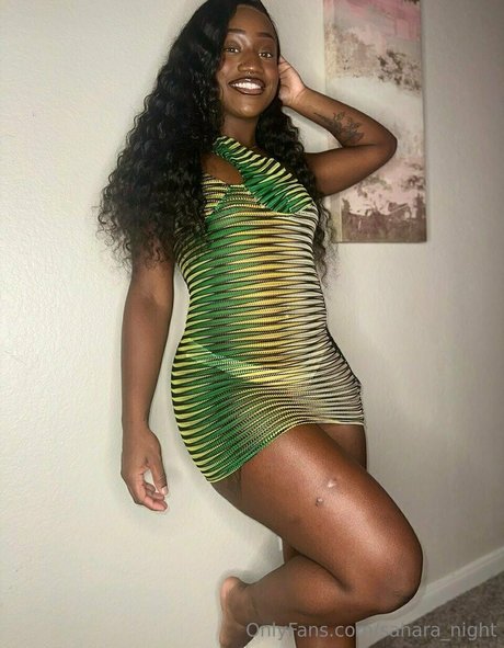 Therealmissnight pornostar hd bild