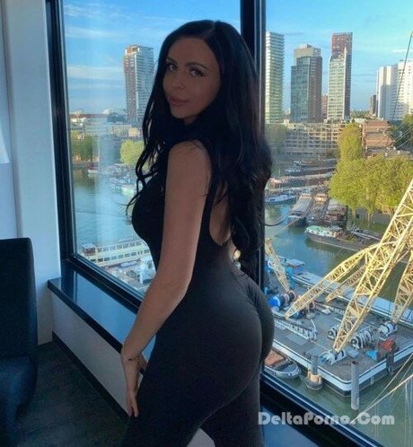 Karolina Nella exklusive beste fotos