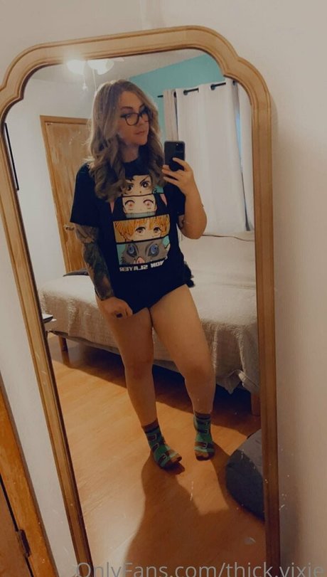 thick vixie model pornografische galerie