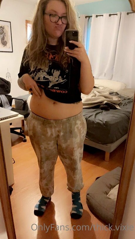 thick vixie model nackte galerie