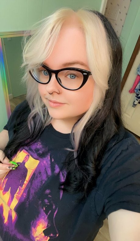 tinymortician89 erotische freie archiv