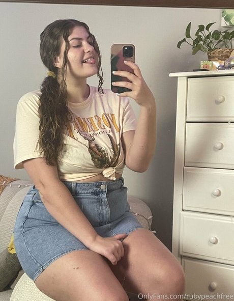 rubypeachfree nackt heiße galerie